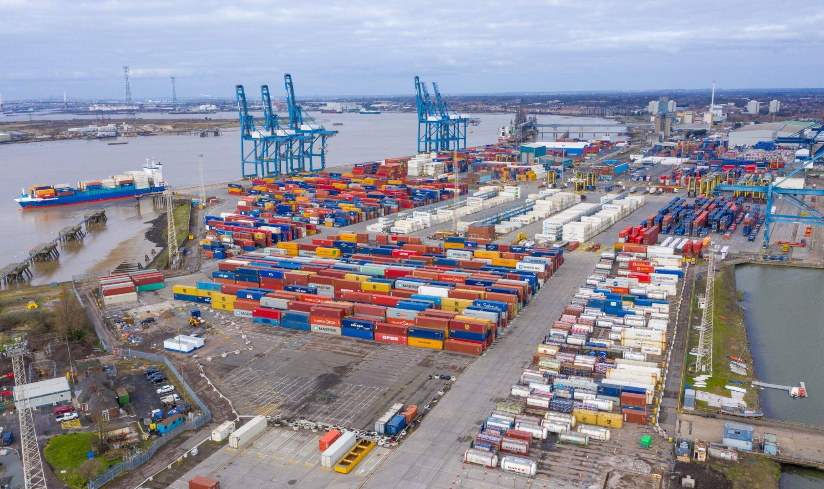 London Container Terminal selects Portchain Quay to digitalize berth planning